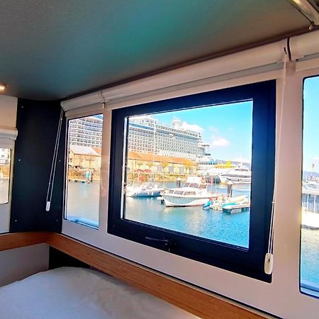 Casa Flotante En El Puerto De Vigo - Different Charter Exterior foto